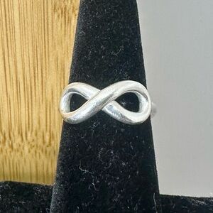 JAMES AVERY Sterling Silver Infinity Ring; SIZE 5.75
